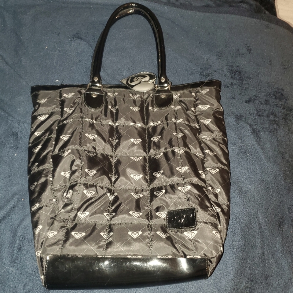 Black roxy shoulder bag